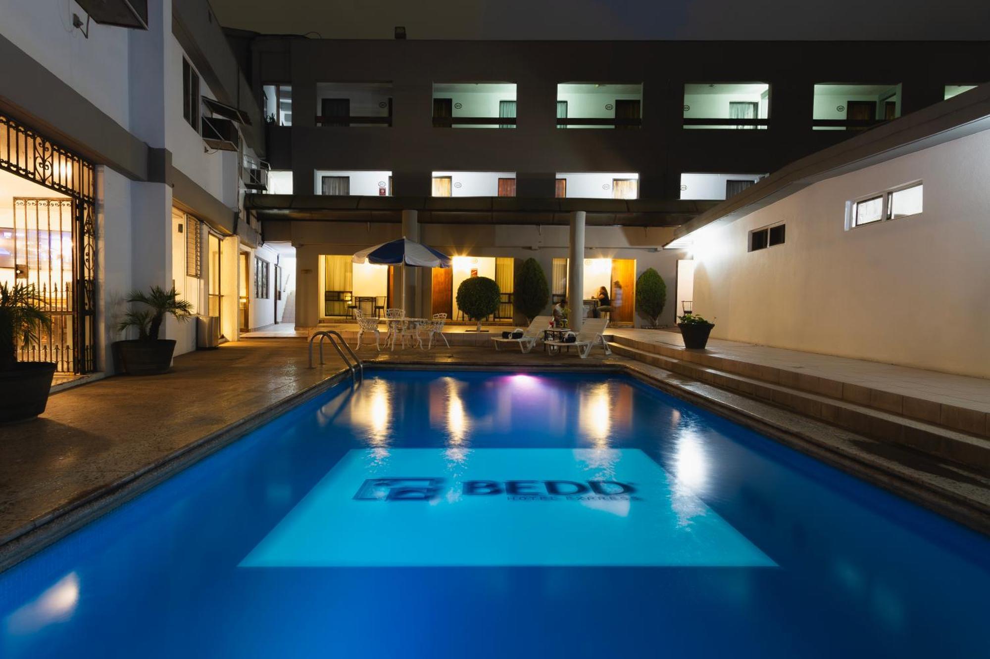 Hotel Bedd Express Querétaro Buitenkant foto