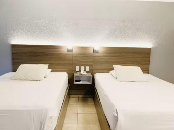 Hotel Bedd Express Querétaro Buitenkant foto